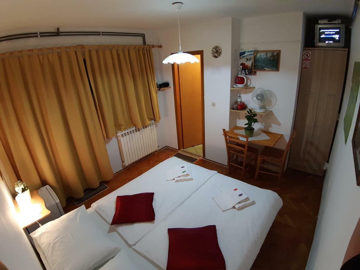 House Osana Hotell Grabovac  Exteriör bild